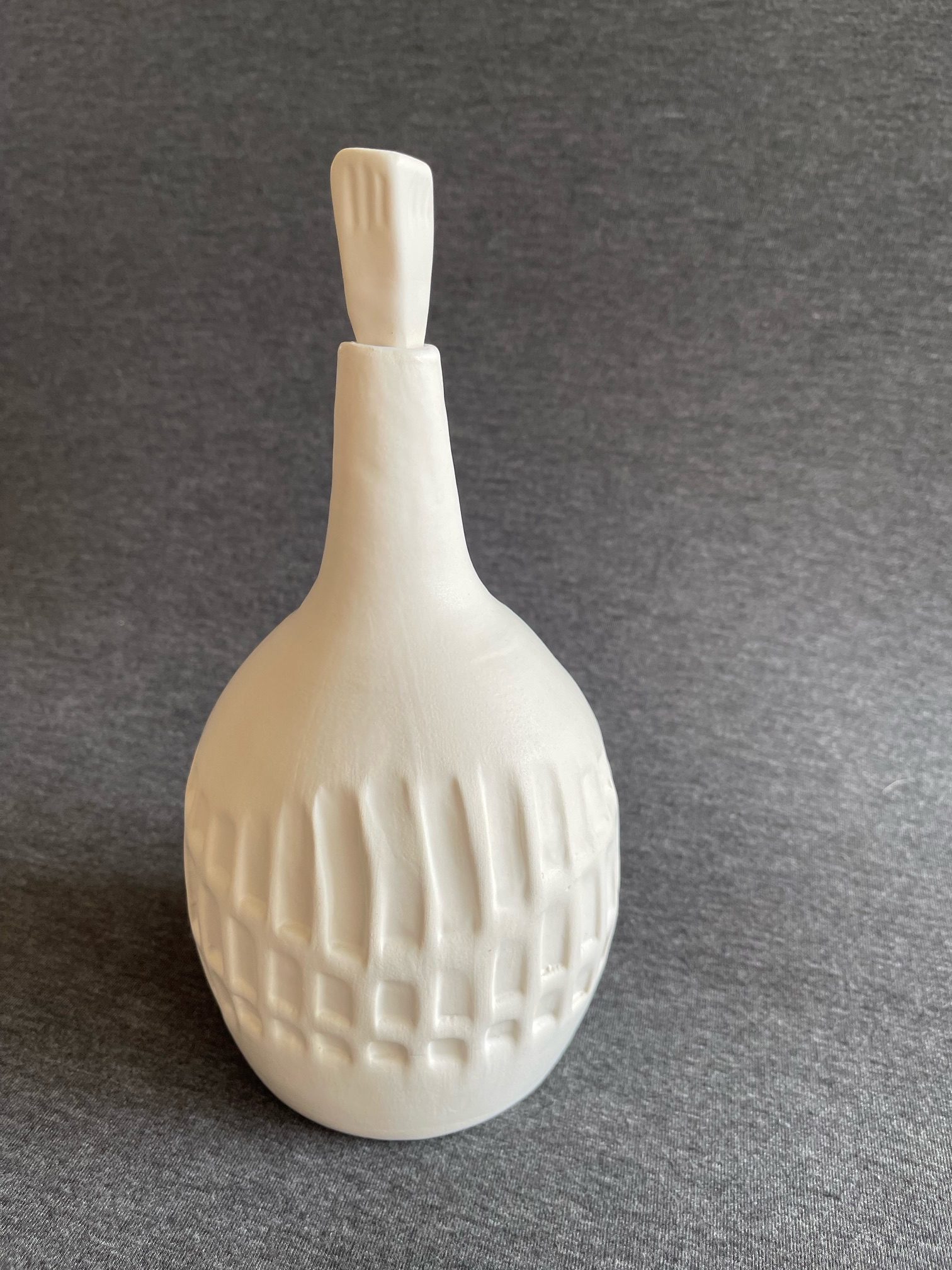 RELIEF BOTTLE